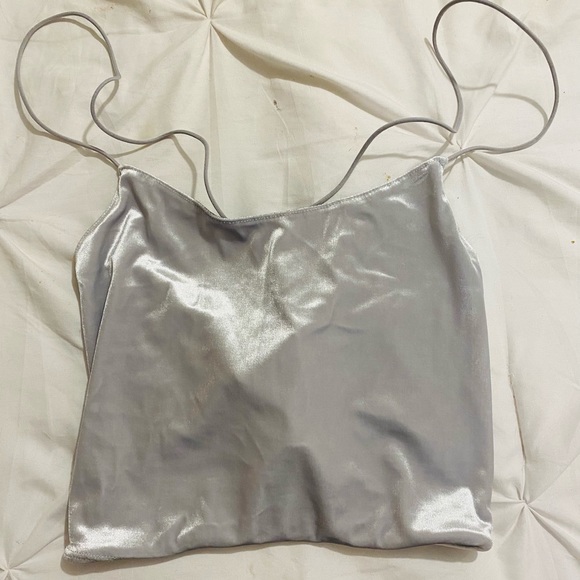 ✨3 for 35✨Silver crop top - Picture 1 of 2